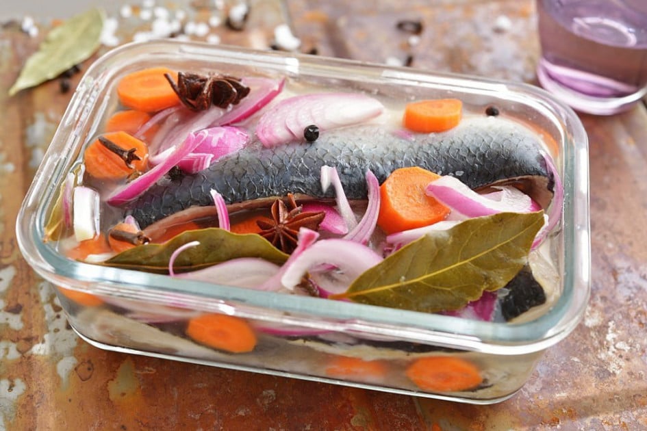 Hareng mariné au vin blanc